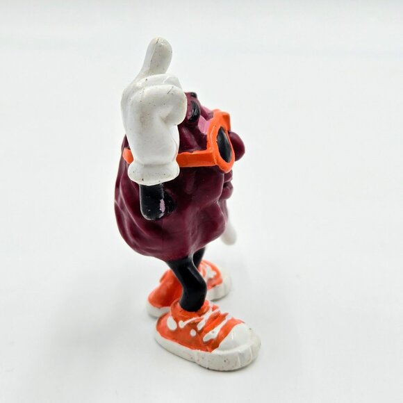 Vintage 1987 California Raisins Figurines Orange Sunglasses and Shoes Guitar Pla - Picture 7 of 16